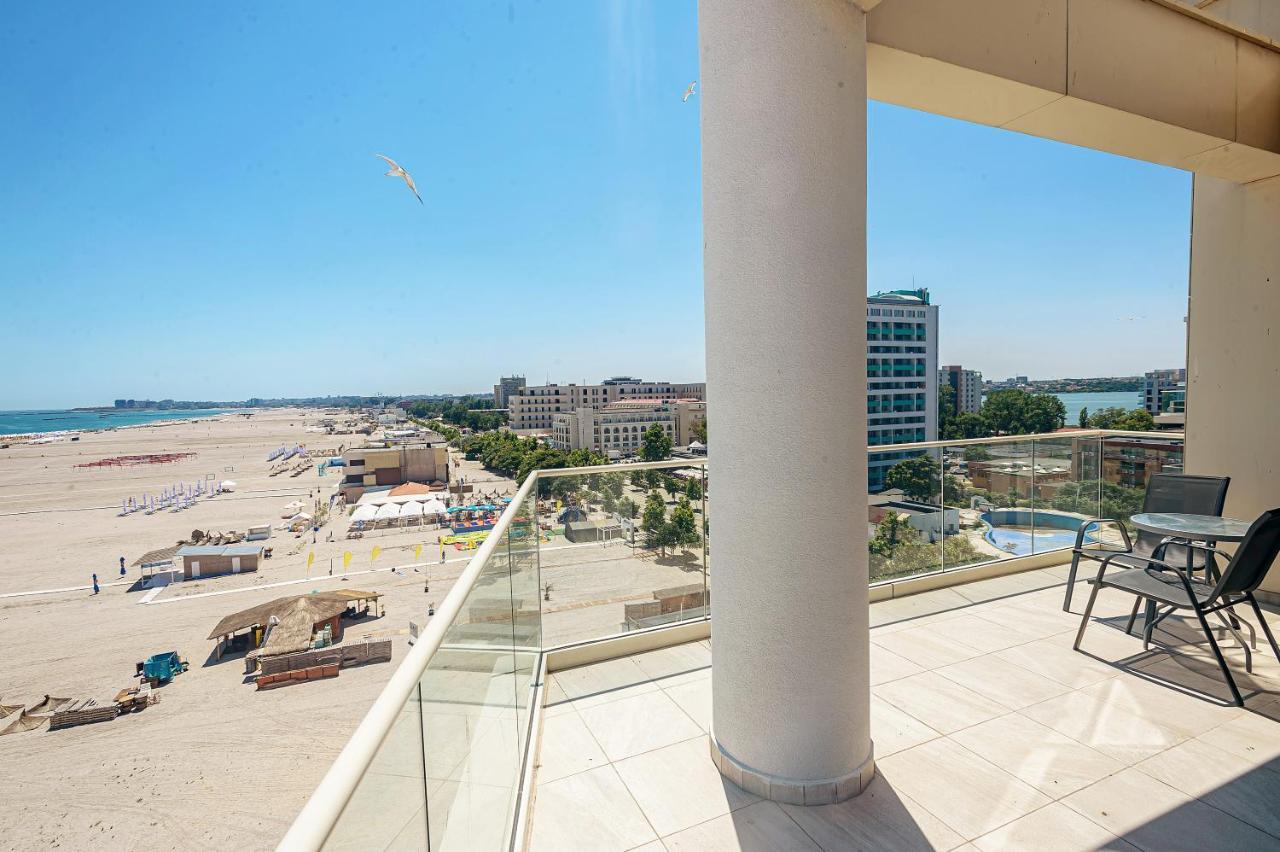 Riviera Apartment