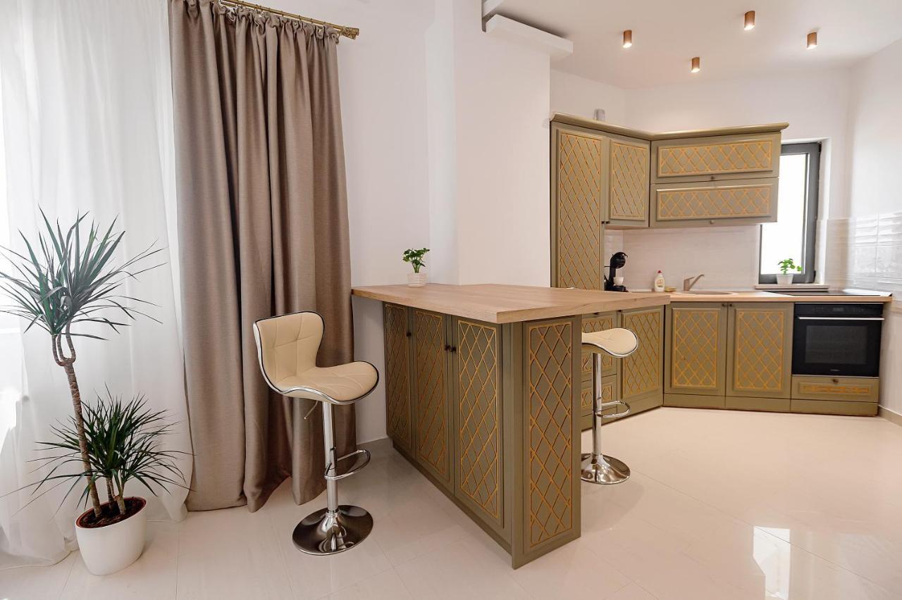 Riviera Apartment