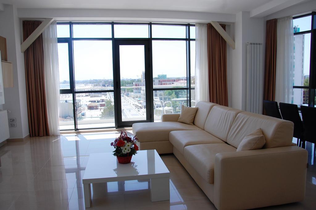 Riviera Apartment *