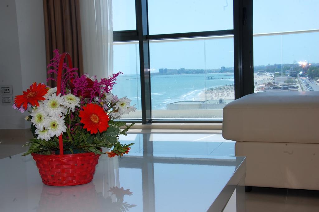 Riviera Apartment