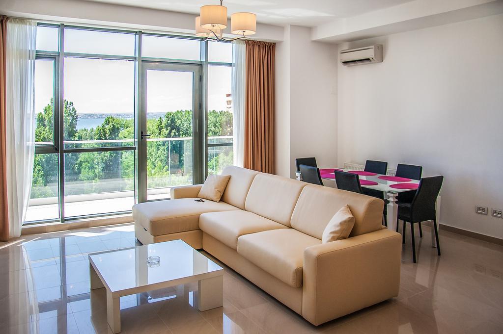 Apartment Riviera *